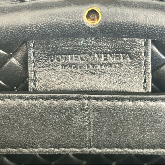 BOTTEGA VENETA Intrecciato Weave, Top Handle, Black Leather Handbag - Picture 9 of 13